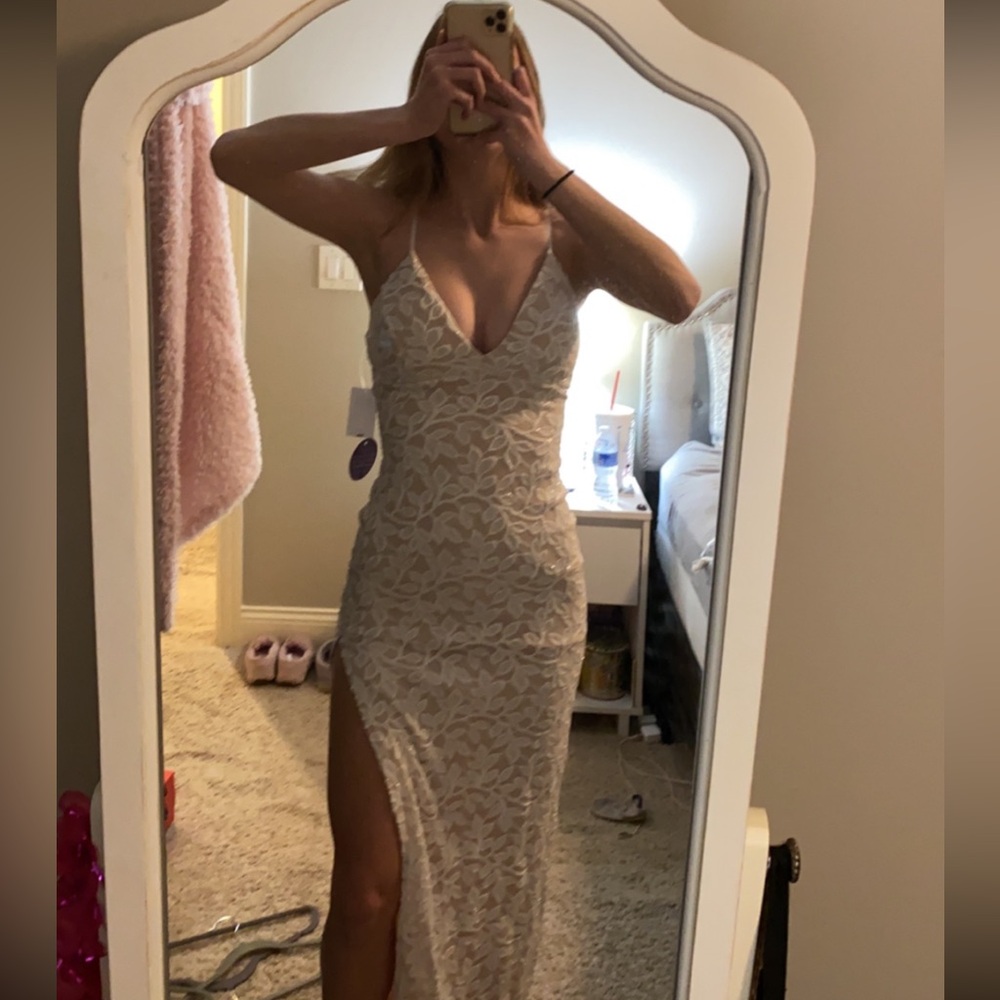 Windsor White/Nude Maxi Dress